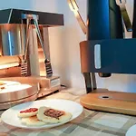 Boutique Milady H Bed & Breakfast
